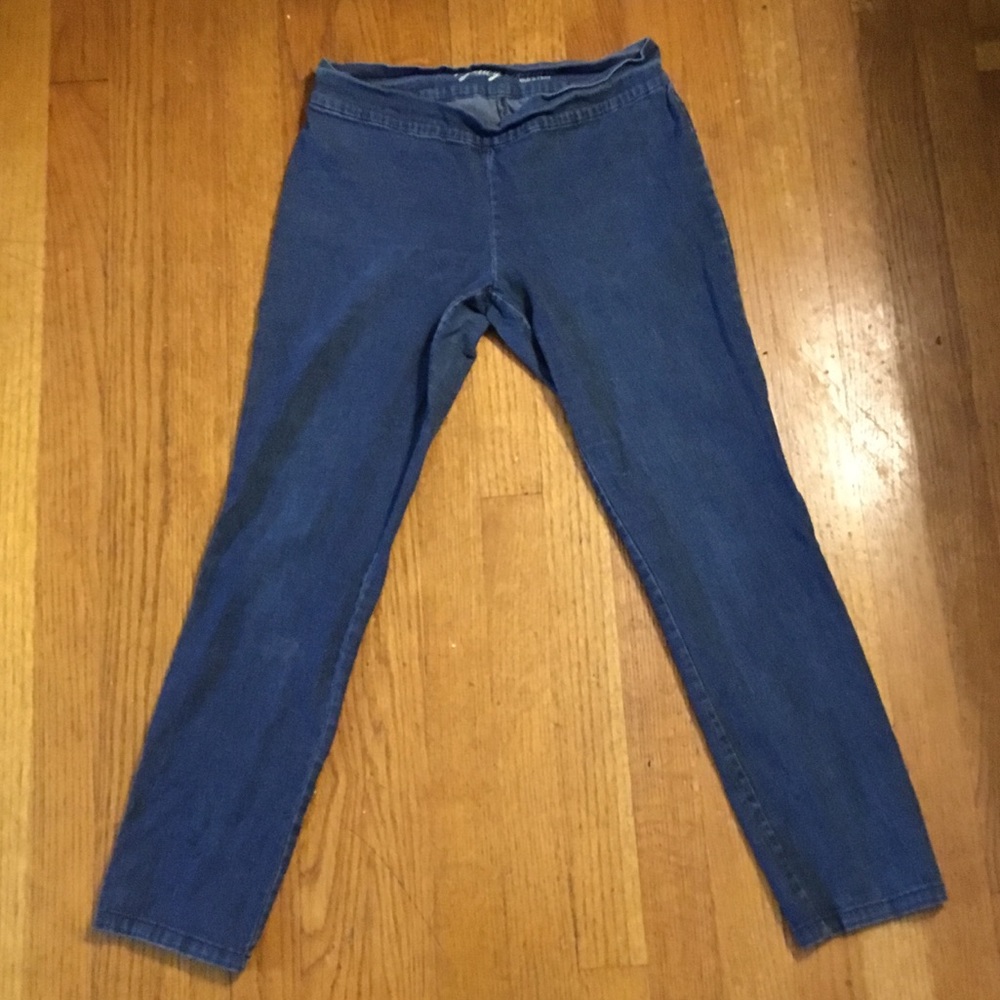 Juicy Couture Size medium blue stretchy jeggings.